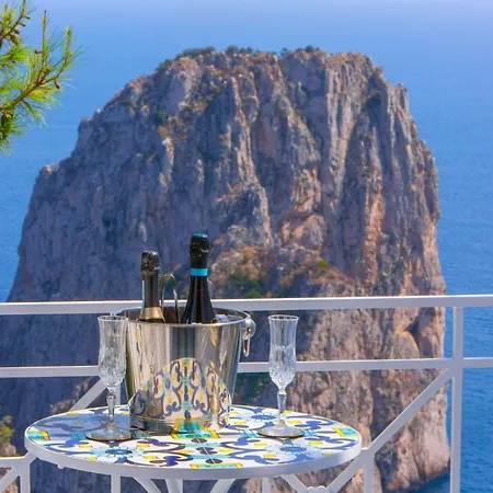 Faraglionensis Monaconehouse Κάπρι