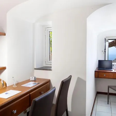 Βίλα Faraglionensis Monaconehouse *