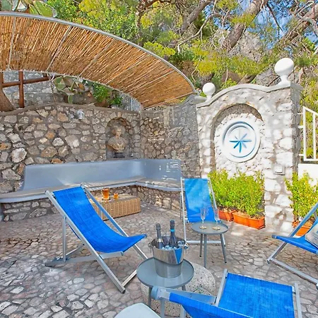 Βίλα Faraglionensis Monaconehouse