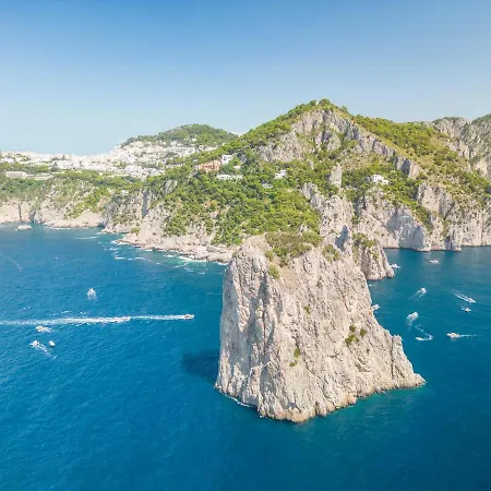 Faraglionensis Monaconehouse * Κάπρι