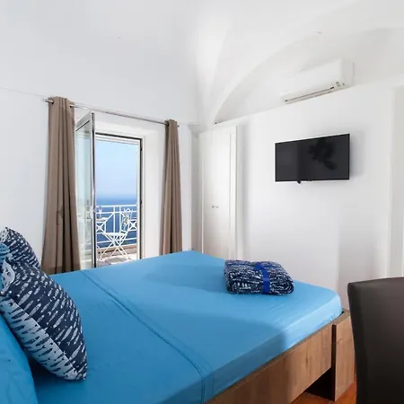 Faraglionensis Monaconehouse * Κάπρι