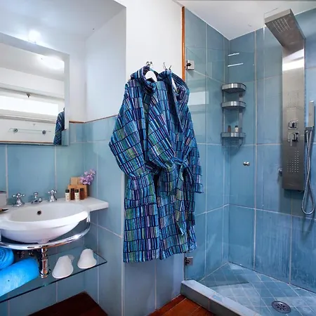 Faraglionensis Monaconehouse * Κάπρι