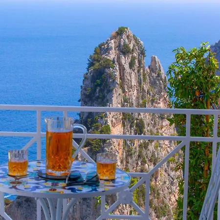 Faraglionensis Monaconehouse Κάπρι