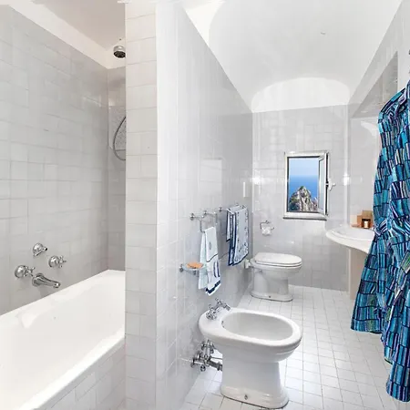 Faraglionensis Monaconehouse Βίλα