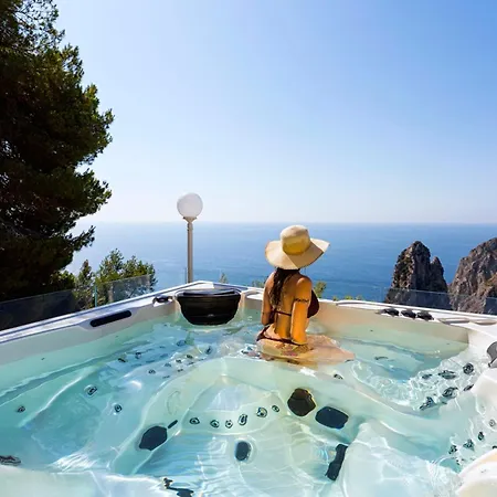 Faraglionensis Monaconehouse Κάπρι